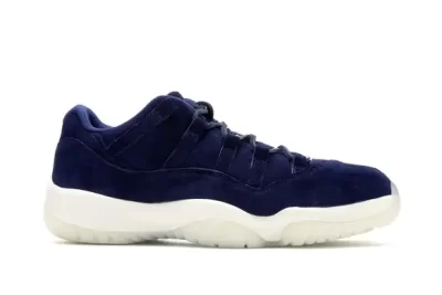 Air Jordan 11 Retro Low Derek Jeter RE2PECT